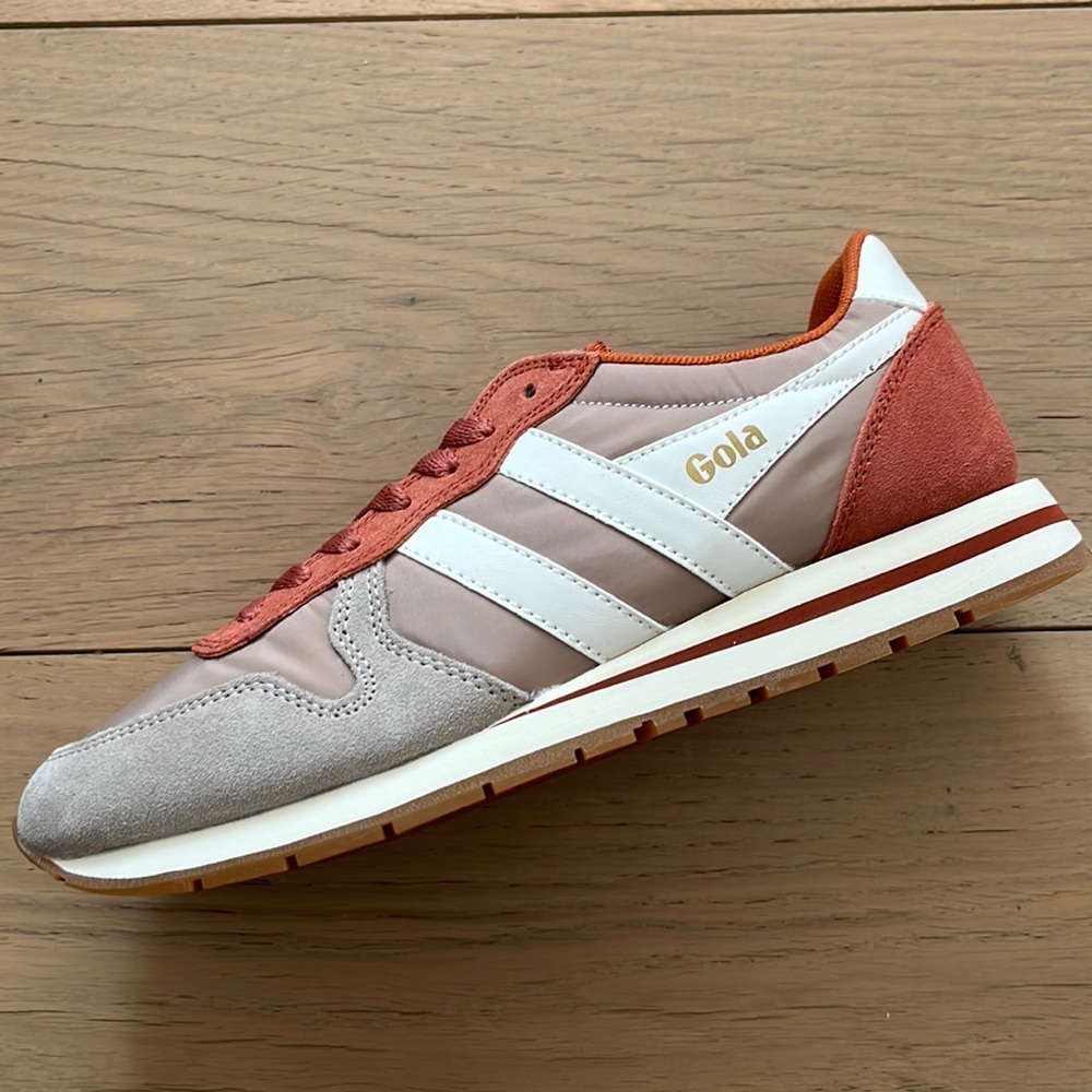 SOLD OUT!!!! Gola Classics Women's Daytona Chute Sneakers.